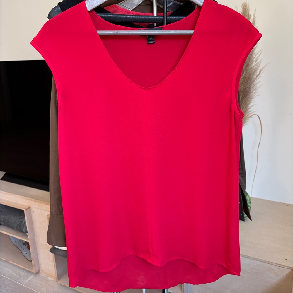 J. Crew Sleeveless Red V-Neck Top - size 4P